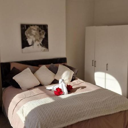 Cultural Epicenter, 4 Bedroom, More To Do Than You Can Do! Лондон Екстер'єр фото