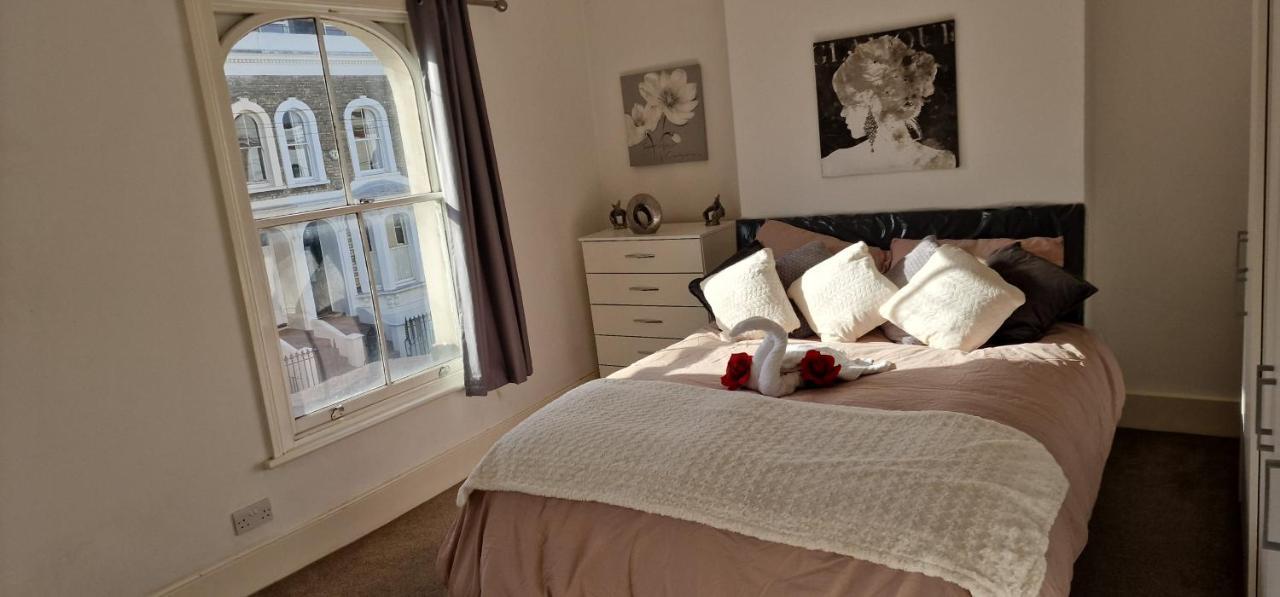 Cultural Epicenter, 4 Bedroom, More To Do Than You Can Do! Лондон Екстер'єр фото